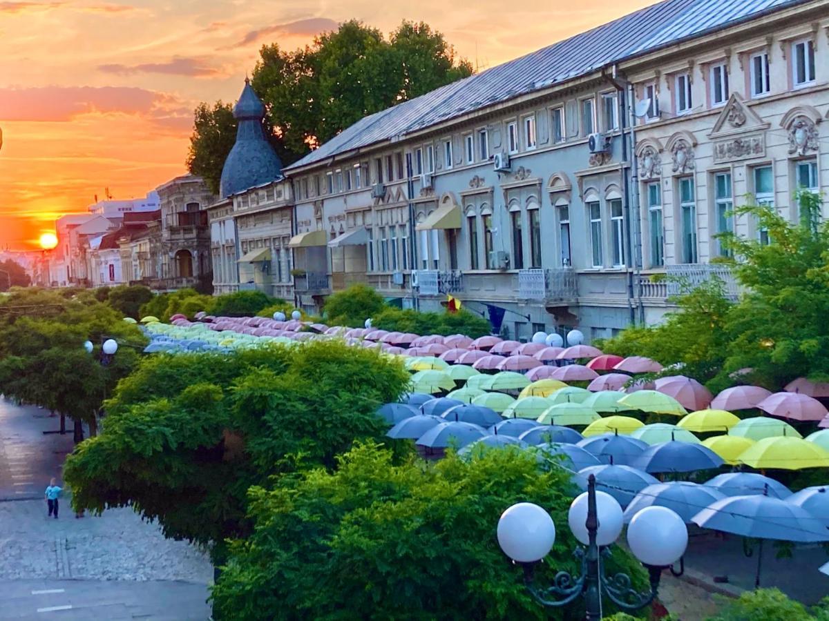 Chira Chiralina Classic Apartment Brăila Dış mekan fotoğraf